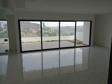 Casa en Venta en Residencial Lago Esmeralda