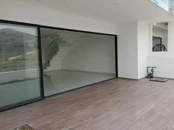 Casa en Venta en Residencial Lago Esmeralda
