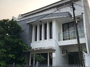 Rumah dijual di Camar Sektor 3 Bintaro Jaya Dekat Stasiun Bebas Banjir