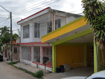 Casa en Col. Jardines, Chetumal Quintana Roo, ¡Compra directa con el Banco, no se aceptan créditos!