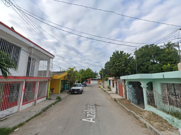 Casa en Col. Jardines, Chetumal Quintana Roo, ¡Compra directa con el Banco, no se aceptan créditos!