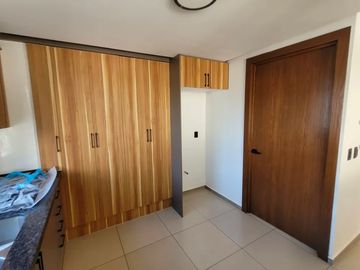 Se vende departamento en Av. Mexico