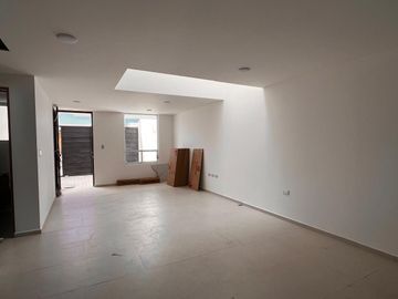 Venta de casa nueva en Cuautlancingo, Puebla.