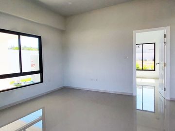 Brand new luxurious villa with short walking distance to Mae Phim Beach