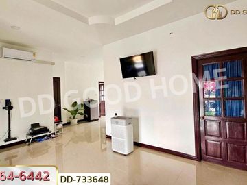 Single house in Phrae, near the Phrae city passenger transport station
