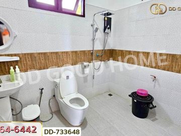 Single house in Phrae, near the Phrae city passenger transport station