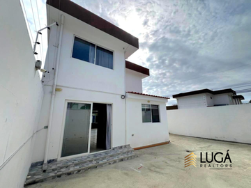 Casa 3 dormitorios en Venta sector Manta Azul, Los Gavilanes, Manta, Ecuador