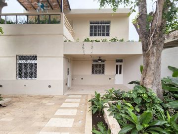 CASA EN VENTA EN GARCIA GINERES
