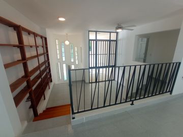 CASA EN VENTA EN GARCIA GINERES