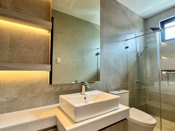 Brand New 5 Bedroom House and Lot with Garden in BF Homes Paranaque City For Sale