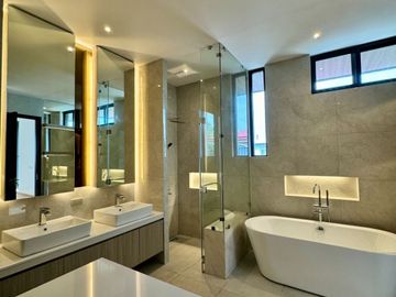Brand New 5 Bedroom House and Lot with Garden in BF Homes Paranaque City For Sale