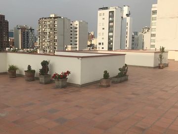VENDO LINDO DPTO A UN PASO DE LA HUACA DE MIRAFLORES