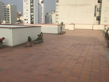 VENDO LINDO DPTO A UN PASO DE LA HUACA DE MIRAFLORES