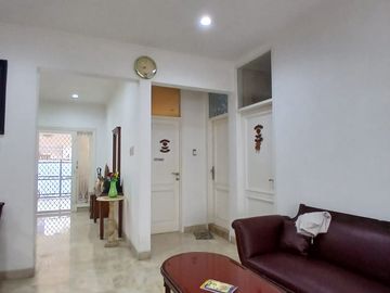 Rumah mewah dikawasan Tanjung Barat, Jakarta Selatan siap huni 7,5 M nego