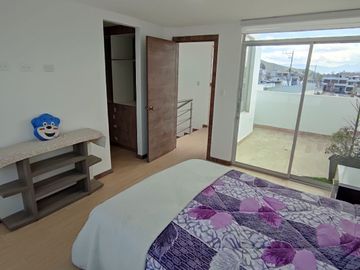 ✅VENDO CASA LISTA 3 PISOS - San Antonio de Pichincha.