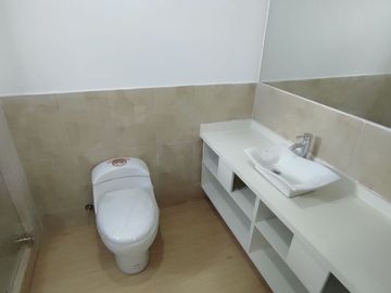 ✅VENDO CASA LISTA 3 PISOS - San Antonio de Pichincha.