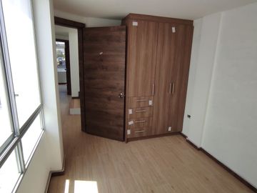 ✅VENDO CASA 3 PISOS - San Antonio de Pichincha.