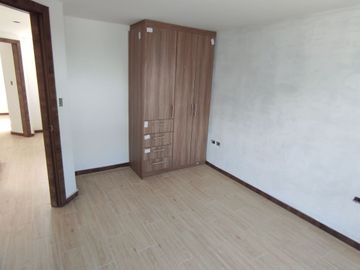 ✅VENDO CASA 3 PISOS - San Antonio de Pichincha.