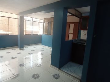 Se Vende Ocasión Casa de 3 pisos + Azotea, en la Urb. Las Brisas de Huachipa