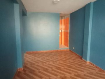 Se Vende Ocasión Casa de 3 pisos + Azotea, en la Urb. Las Brisas de Huachipa