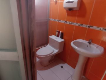 Se Vende Ocasión Casa de 3 pisos + Azotea, en la Urb. Las Brisas de Huachipa