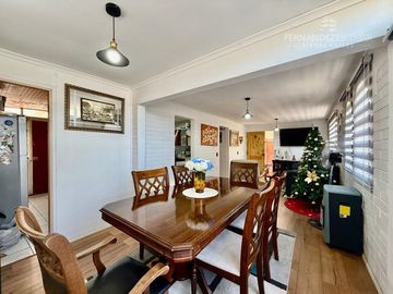 LOS ANDES - VENDE CASA 3D 2B 3E - LA ALBORADA