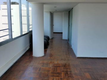 Alquilo Amplias y Cómodas Oficinas Todo un Piso en Av Pardo, Miraflores