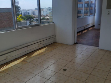 Alquilo Amplias y Cómodas Oficinas Todo un Piso en Av Pardo, Miraflores