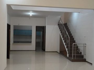 Dijual Rumah Ngagel Jaya Tengah Surabaya dekat Bratang Manyar Strategis