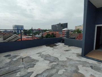 Dijual Rumah Ngagel Jaya Tengah Surabaya dekat Bratang Manyar Strategis