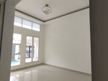 Dijual Rumah Ngagel Jaya Tengah Surabaya dekat Bratang Manyar Strategis