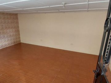CASA RENTERA EN CARCELEN
