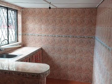 CASA RENTERA EN CARCELEN