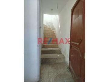 Venta De Casa Dos Pisos En Mancora // ID: 1122879
