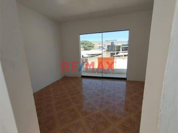 Venta De Casa Dos Pisos En Mancora // ID: 1122879