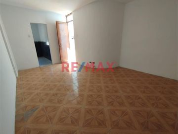 Venta De Casa Dos Pisos En Mancora // ID: 1122879