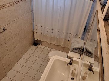 Venta Casa en Sector Residencial – Pedro León Ugalde, Santiago