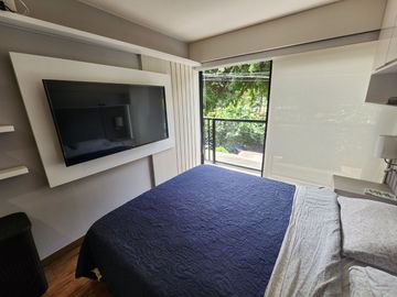 Vendo Hermoso Duplex en La Mejor Zona de Lince Limite con San Isidro