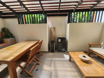 Vendo Hermoso Duplex en La Mejor Zona de Lince Limite con San Isidro