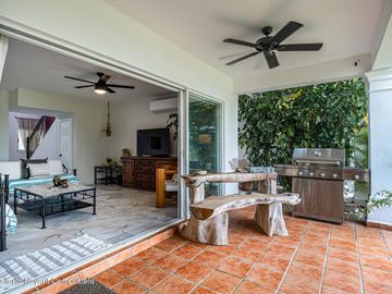CASA EN VENTA FRENTE AL MAR CRUZ DE HUANACAXTLE Punta Pelicanos
