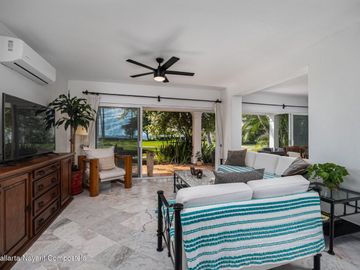 CASA EN VENTA FRENTE AL MAR CRUZ DE HUANACAXTLE Punta Pelicanos