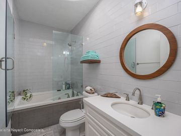 CASA EN VENTA FRENTE AL MAR CRUZ DE HUANACAXTLE Punta Pelicanos