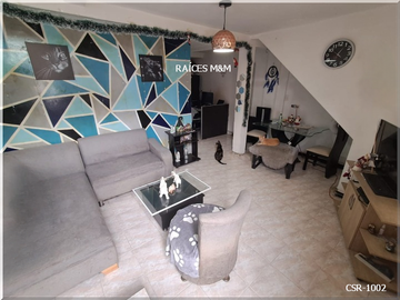 VENDO CASA DE 140 MTS2, DE 7 HABITACIONES, 5 PRIMER PISO Y 2 EN SEGUNDO PISO, CERCA AL CENTRO DE PEREIRA.