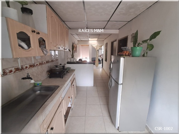 VENDO CASA DE 140 MTS2, DE 7 HABITACIONES, 5 PRIMER PISO Y 2 EN SEGUNDO PISO, CERCA AL CENTRO DE PEREIRA.