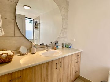 Casa de venta 3 dormitorios - Miravalle  Cumbayá Quito