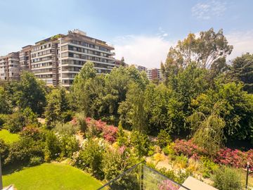 Espectacular Departamento, iluminado en tranquilo sector residencial
