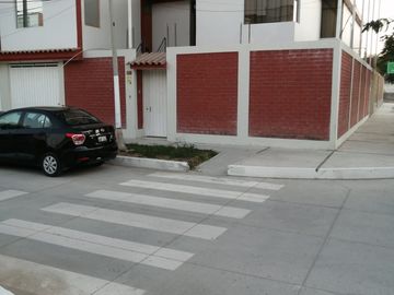 Se Alquila Casa Urb.Lourdes 1Er Piso // ID: 1123245