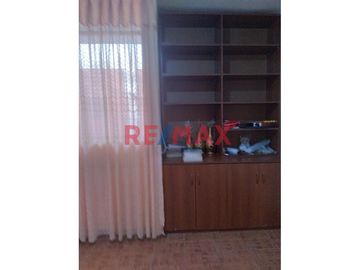 Se Alquila Casa Urb.Lourdes 1Er Piso // ID: 1123245