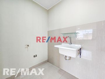 Venta De Departamento Frente A Parque En Zona Exclusiva De Vipol De Naranjal - San Martin De Porres