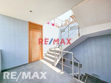 Venta De Departamento Frente A Parque En Zona Exclusiva De Vipol De Naranjal - San Martin De Porres